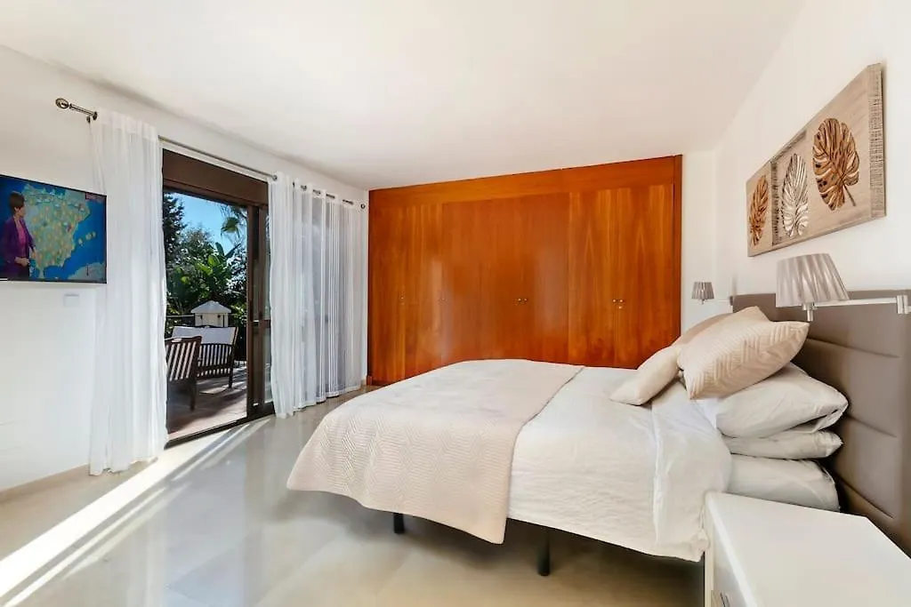 Villa Luxury 6 Bedroom Villa, Marbella