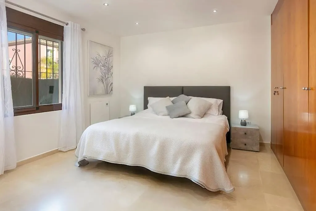 Luxury 6 Bedroom Villa, Marbella Villa