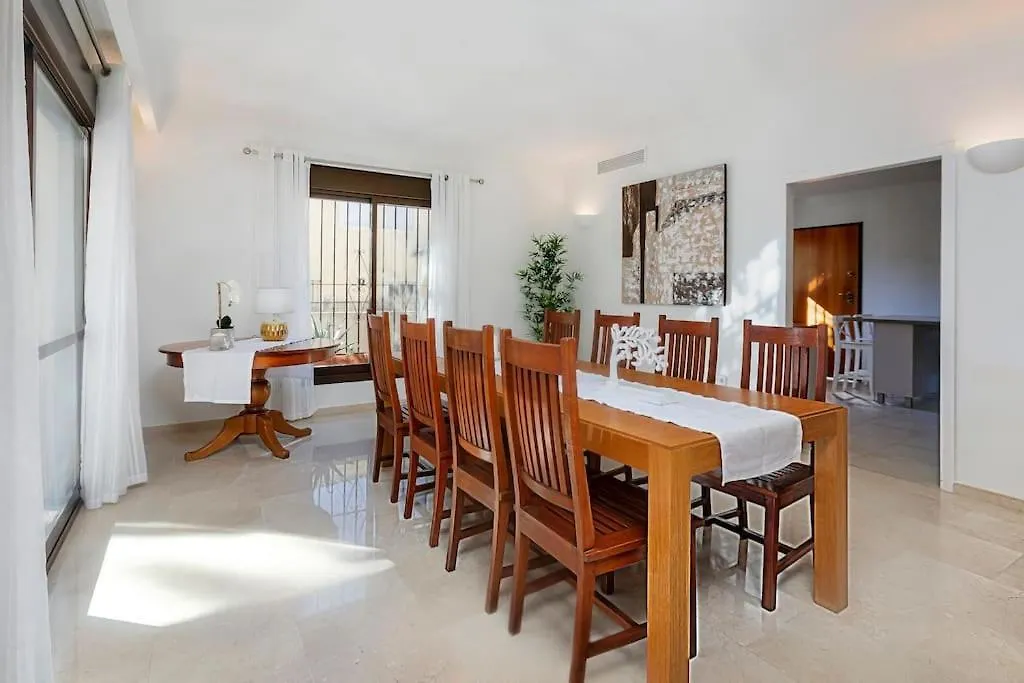 Vila Luxury 6 Bedroom Villa, Marbella